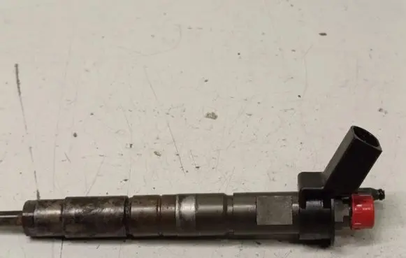 BMW 5 GT F07 Fuel injector 7823461 782346101 0445117030