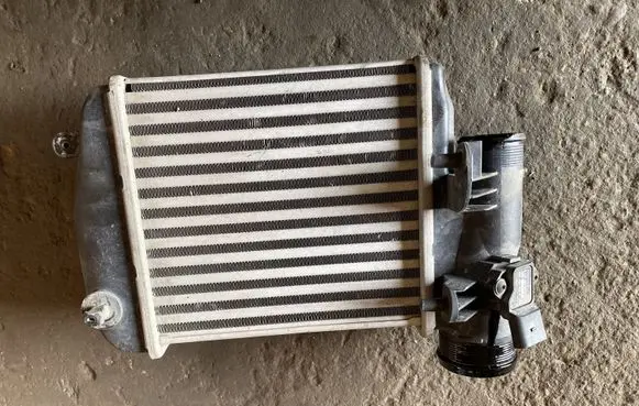 Audi A6 S6 C6 4F Intercooler radiator 4F0145805E
