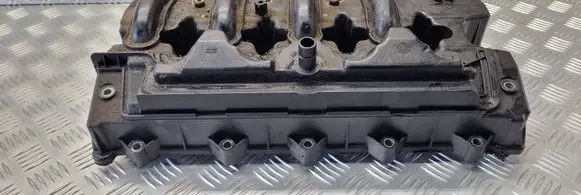 Renault Espace IV Rocker cam cover 8200627939
