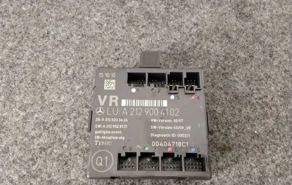 Mercedes-Benz C W204 Door control unit/module A2129004102 A2128203426 A2129028101