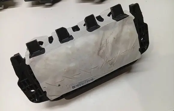 Peugeot 3008 III Passenger airbag 9839801280 A020R127D