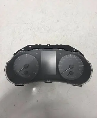 Nissan X-Trail T32 Speedometer (instrument cluster) TYPE920B 1611030060
