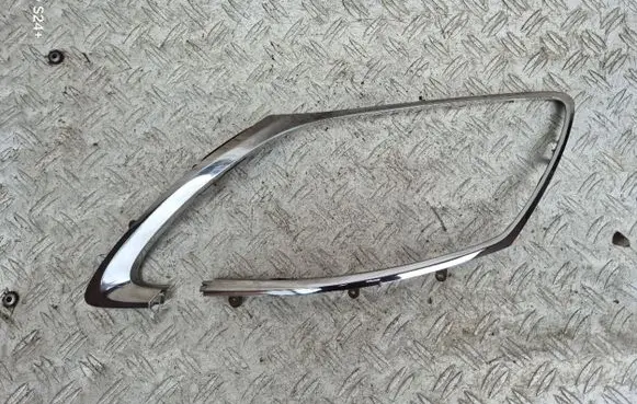 Lexus GS 300 350 430 450H Under headlight/headlamp trim 