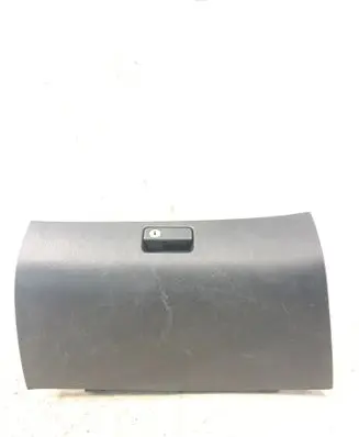 Toyota Avensis T250 Glove box