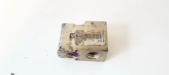 Audi A3 S3 8L Air conditioning (A/C) expansion valve 52114790 655302q