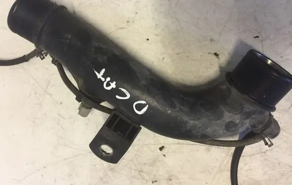 Toyota Corolla Verso E121 Turbo air intake inlet pipe/hose 173620R010