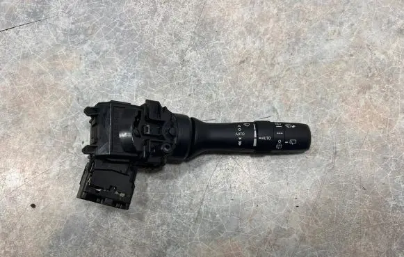 Subaru Forester SJ Wiper control stalk 83114FJ070