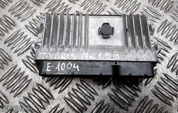 Toyota Yaris Engine control unit/module 896610u140