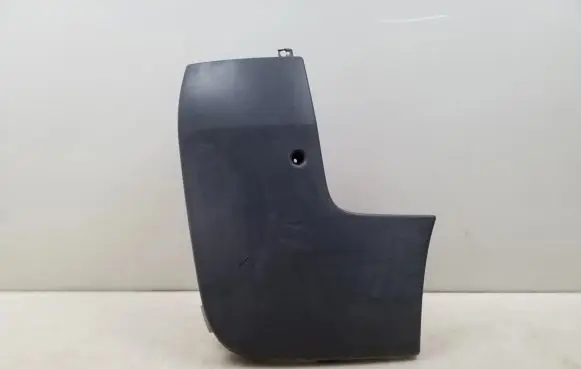Rear bumper corner part panel trim