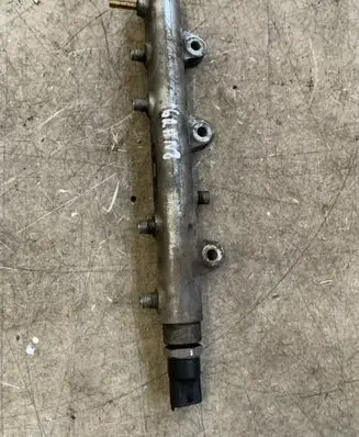 Ford Ranger Fuel main line pipe 0445214076