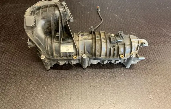 BMW X1 E84 Intake manifold 7810178 7810179 7810741