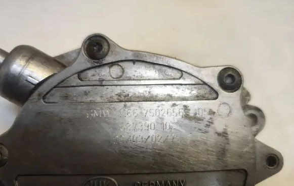 BMW 3 E46 Vacuum pump 1166750265605
