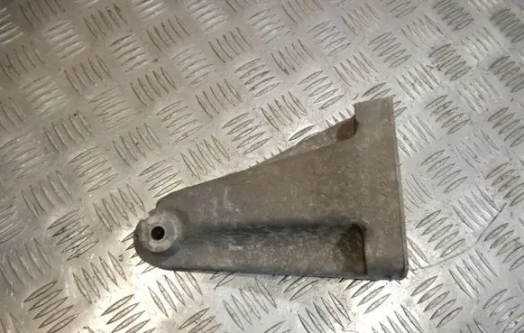 Mercedes-Benz C AMG W204 Engine mounting bracket A6462230704 MERCEDESBENZ 40764