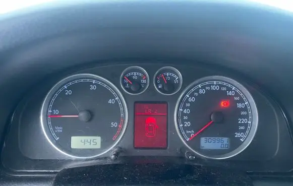 Volkswagen PASSAT B5.5 Speedometer (instrument cluster) 3B0920847E