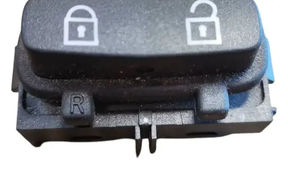 Volvo S80 Central locking switch button 30710476 03451610 SMN50025072980848