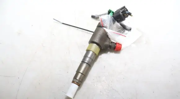 Ford Fiesta Fuel injector 0445110339