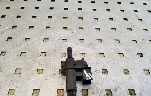 Clutch pedal sensor
