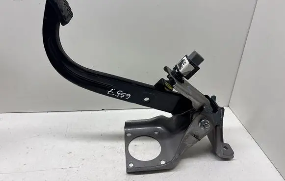 KIA Rio Brake pedal 
