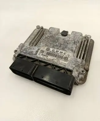 Volkswagen PASSAT B7 Engine control unit/module 03L907309AE 1039S48626