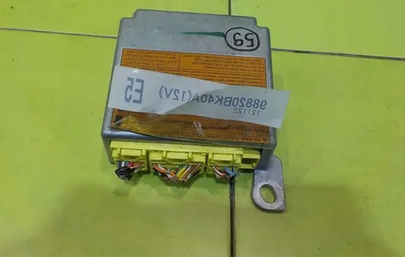 Nissan Qashqai Airbag control unit/module 98820BK40A