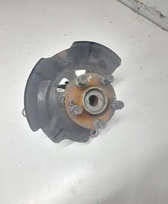 Hyundai Veloster Front wheel hub