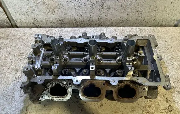 Dodge Durango III Engine head 05184510AJ