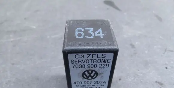 Volkswagen Phaeton Other relay 4E0907307A 7038900229 5WK11427