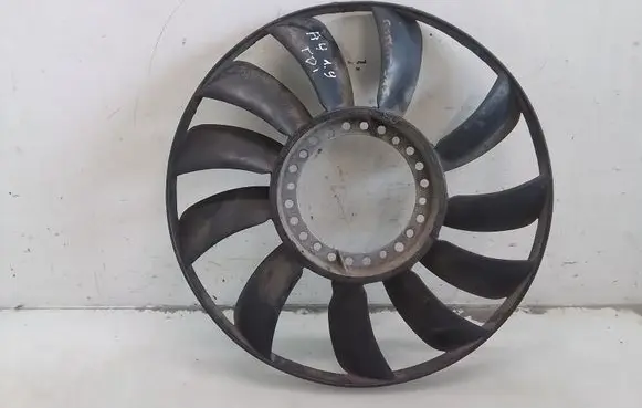 Audi A4 S4 B5 8D Fan impeller 058121301B
