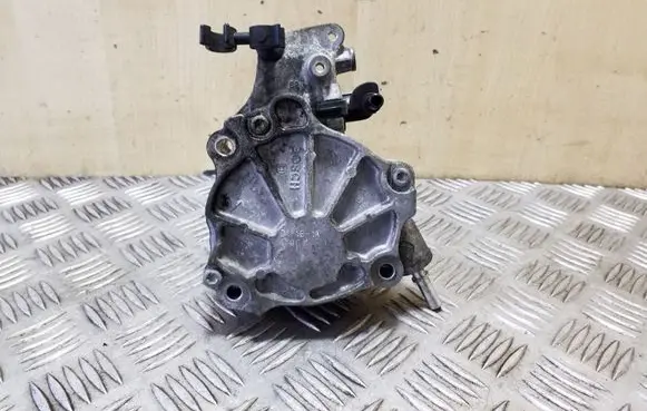 Jaguar XF X250 Vacuum pump D171B1A