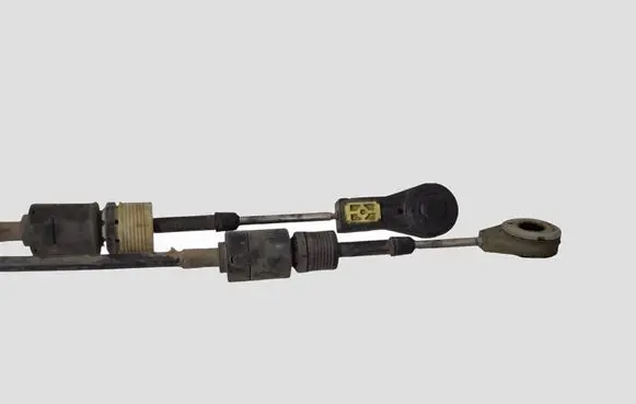 Volvo V40 Gear shift cable linkage 31280505