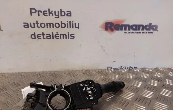 Toyota Yaris Indicator stalk 17F001