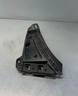 Volvo XC90 Front bumper mounting bracket 08620564