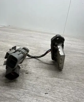 Hyundai H-1, Starex, Satellite Heater blower motor/fan resistor 71230H