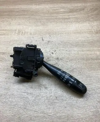 Toyota Corolla Verso E121 Wiper control stalk 6473U08
