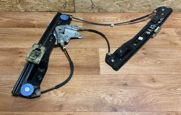 Opel Insignia A Front window lifting mechanism without motor 13302451 964837104