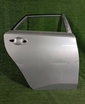 Toyota Auris E180 Rear door 