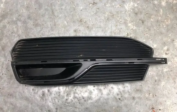 Audi A3 S3 8V Front bumper lower grill 8V4807681A-BILI 8V4807681A