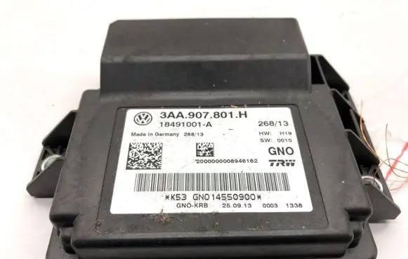Volkswagen PASSAT B7 Brake system control unit/module 3AA907801H