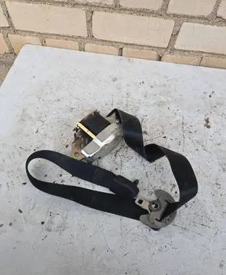 Toyota Corolla Verso E121 Front seatbelt L153004