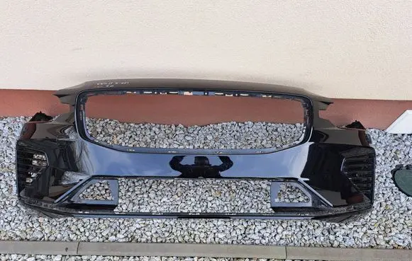 Volvo V60 Front bumper 31690530