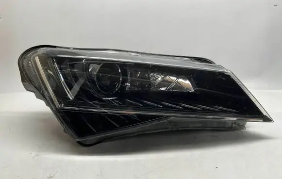 Skoda Superb B8 (3V) Headlight/headlamp 3V1941016B