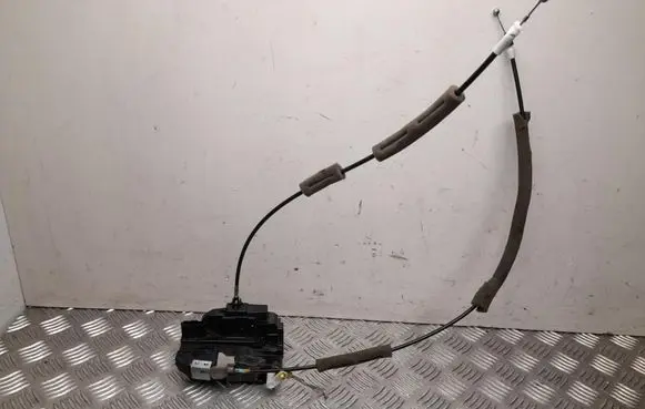 Nissan Navara D23 Fuse box set 435LH