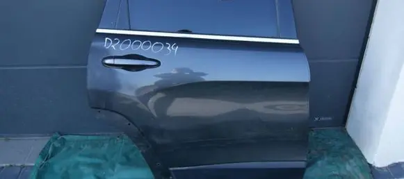Jeep Cherokee Front door C27797108 20142304110
