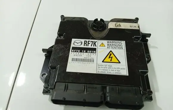 Mazda 6 Engine control unit/module RF7K18881N