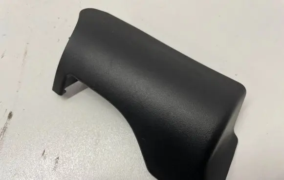 Volvo XC60 Seat belt trim 39831666 39831667