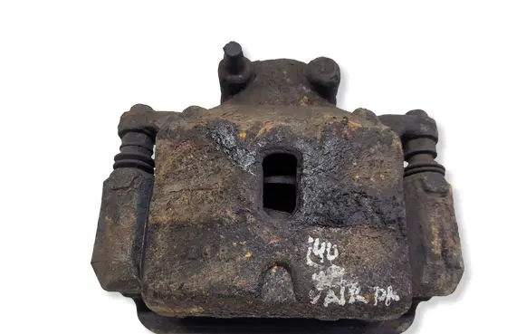Hyundai i40 Front brake caliper 