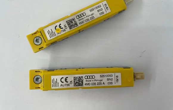 Audi SQ7 Aerial antenna amplifier 4M0035225A