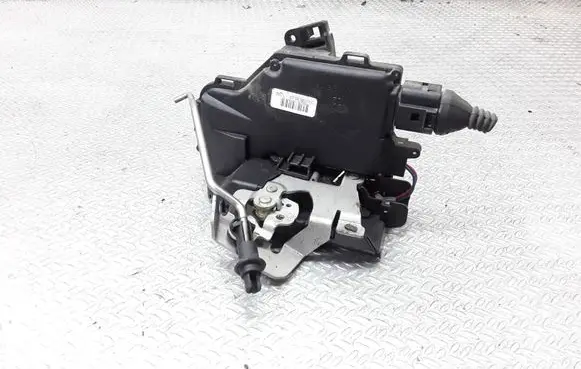 Audi A4 S4 B6 8E 8H Rear door lock