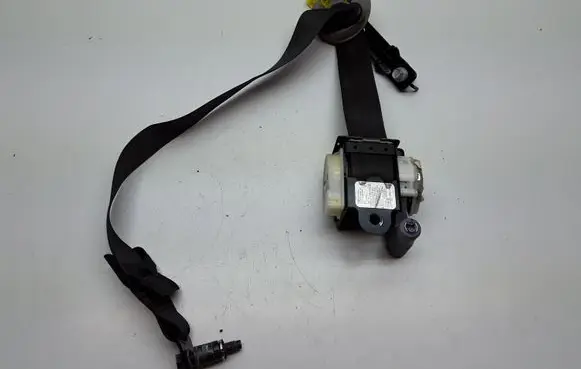 KIA Sportage Front seatbelt 888203U210