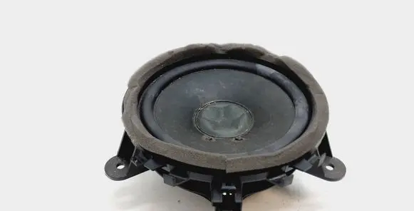 Volvo S60 Front door speaker 30657445